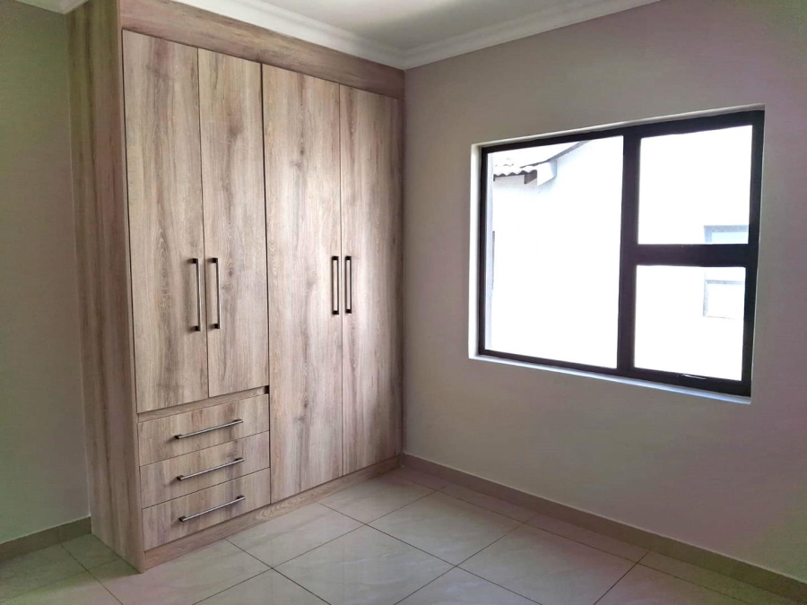 3 Bedroom Property for Sale in Boardwalk Gauteng