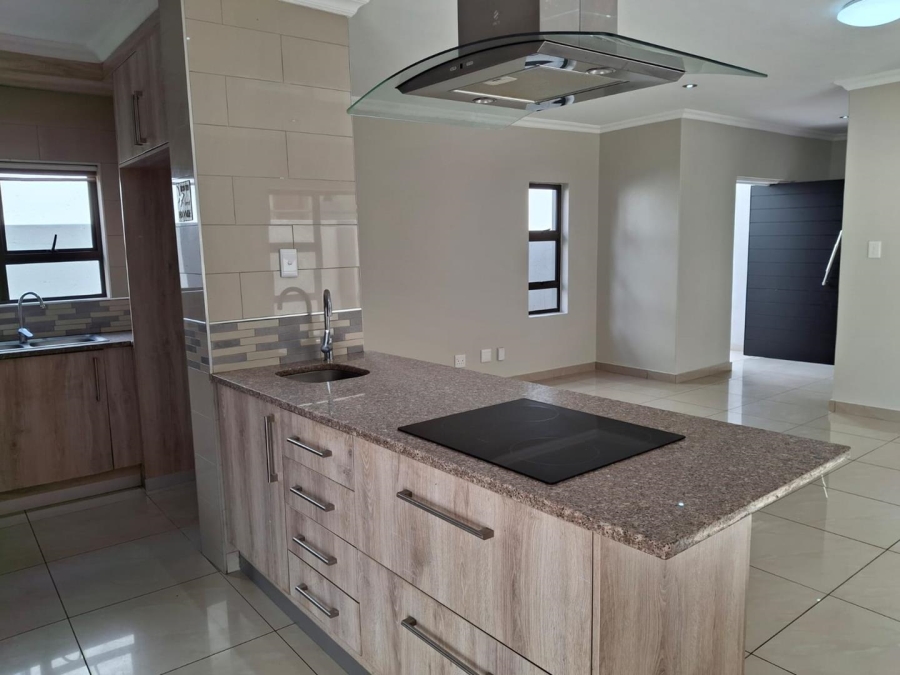 3 Bedroom Property for Sale in Boardwalk Gauteng