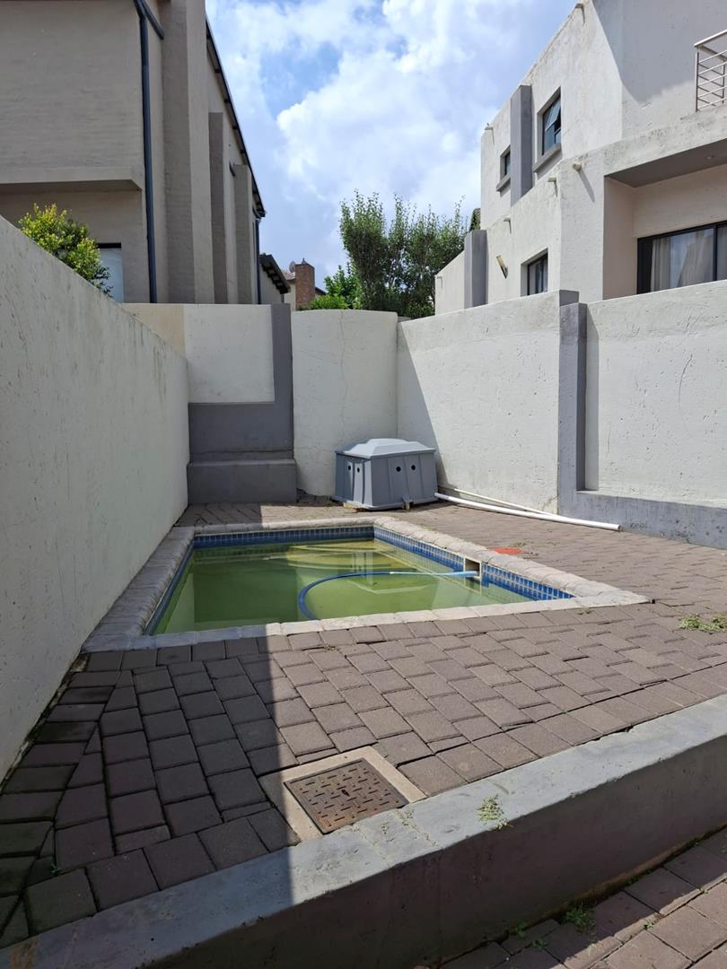 3 Bedroom Property for Sale in Boardwalk Gauteng