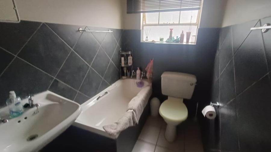 3 Bedroom Property for Sale in Clubview Gauteng