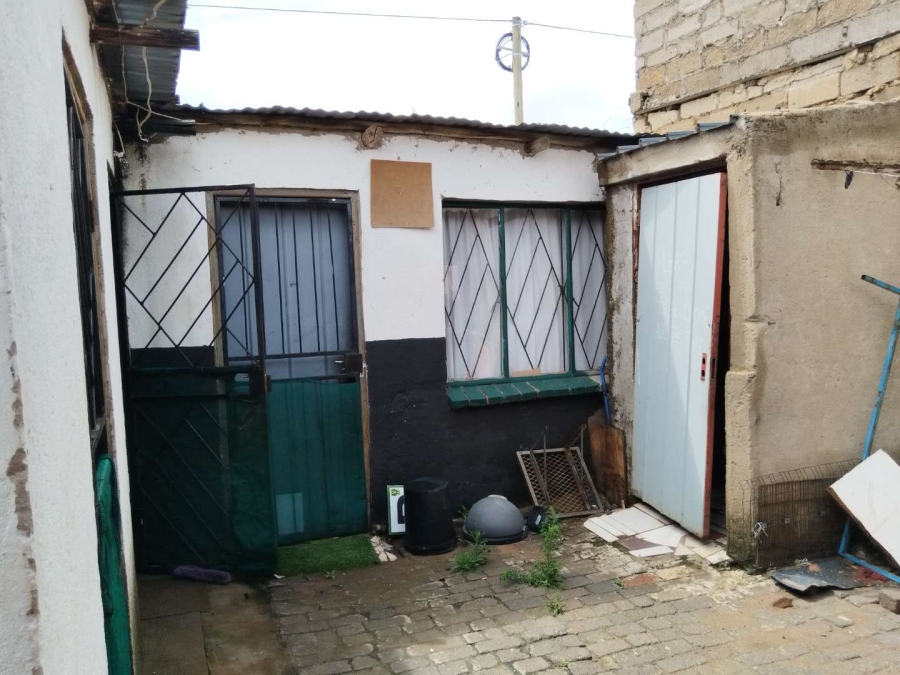 2 Bedroom Property for Sale in Olievenhoutbosch A H Gauteng