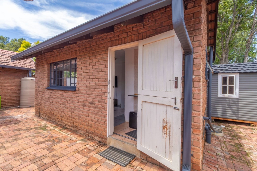 3 Bedroom Property for Sale in Hurlingham Manor Gauteng