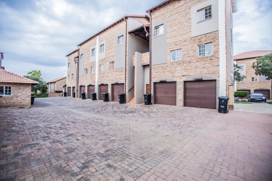 1 Bedroom Property for Sale in The Meadows Estate Gauteng