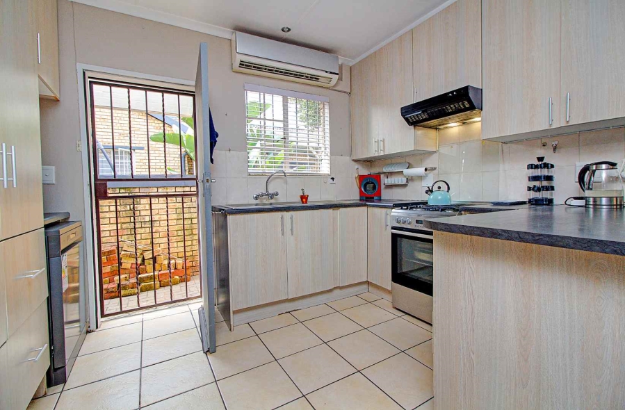 3 Bedroom Property for Sale in Wilgeheuwel Gauteng