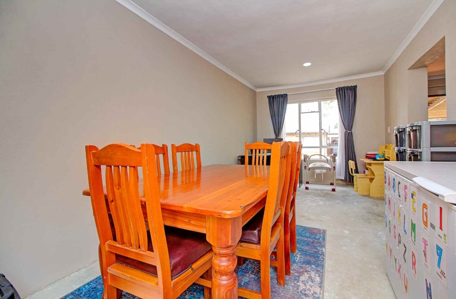 3 Bedroom Property for Sale in Wilgeheuwel Gauteng