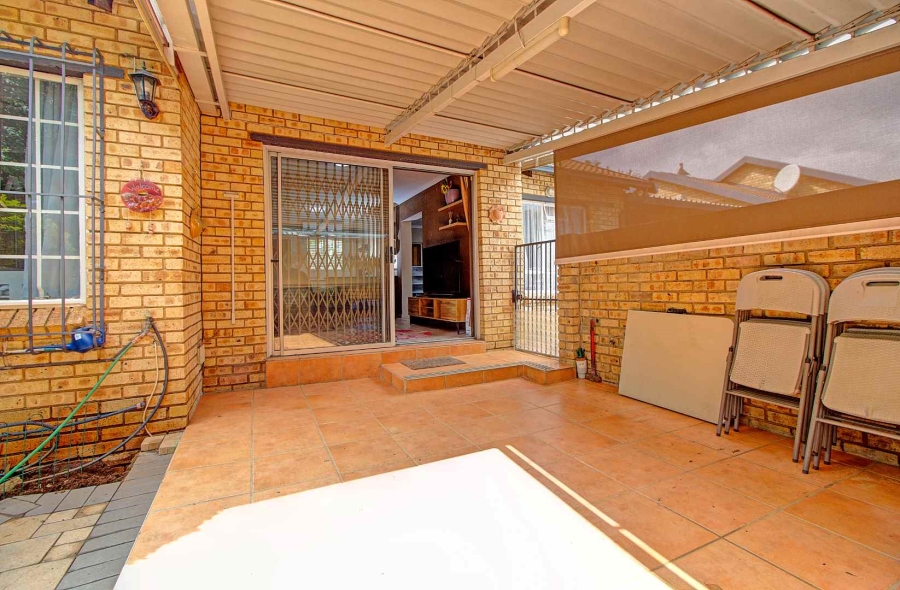 3 Bedroom Property for Sale in Wilgeheuwel Gauteng