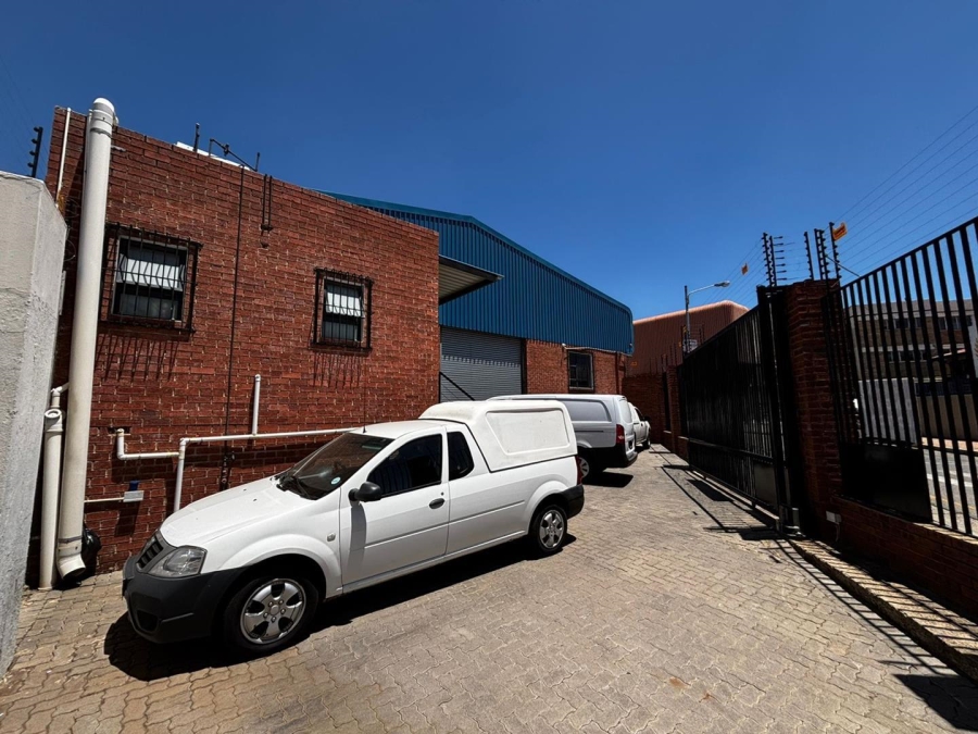 Commercial Property for Sale in New Redruth Gauteng