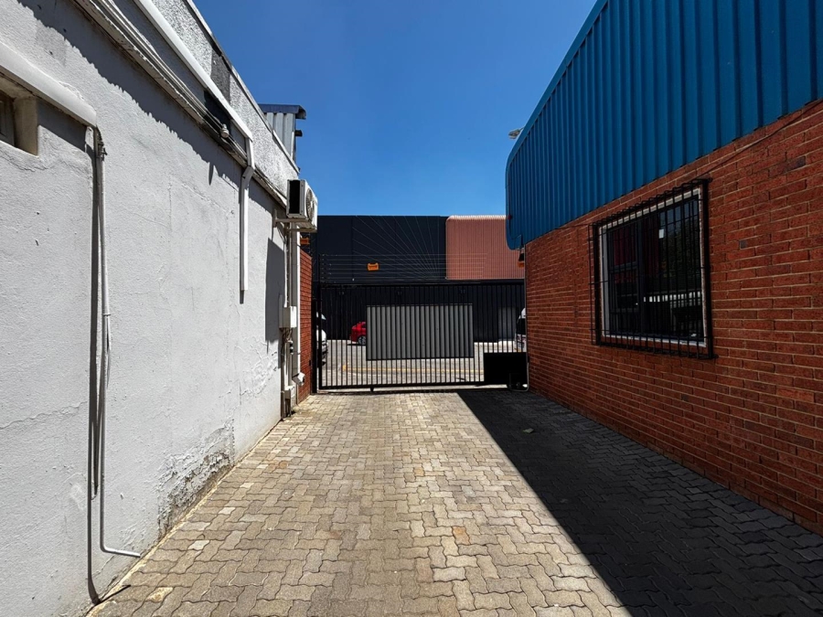 Commercial Property for Sale in New Redruth Gauteng