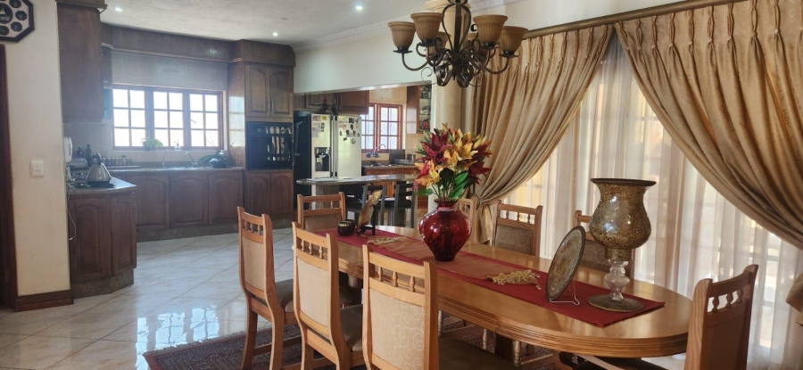 4 Bedroom Property for Sale in Linmeyer Gauteng