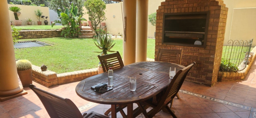 4 Bedroom Property for Sale in Linmeyer Gauteng