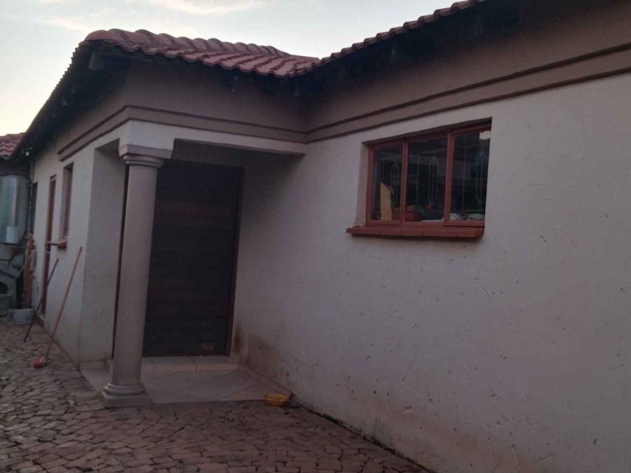 To Let 3 Bedroom Property for Rent in Soshanguve XX Gauteng