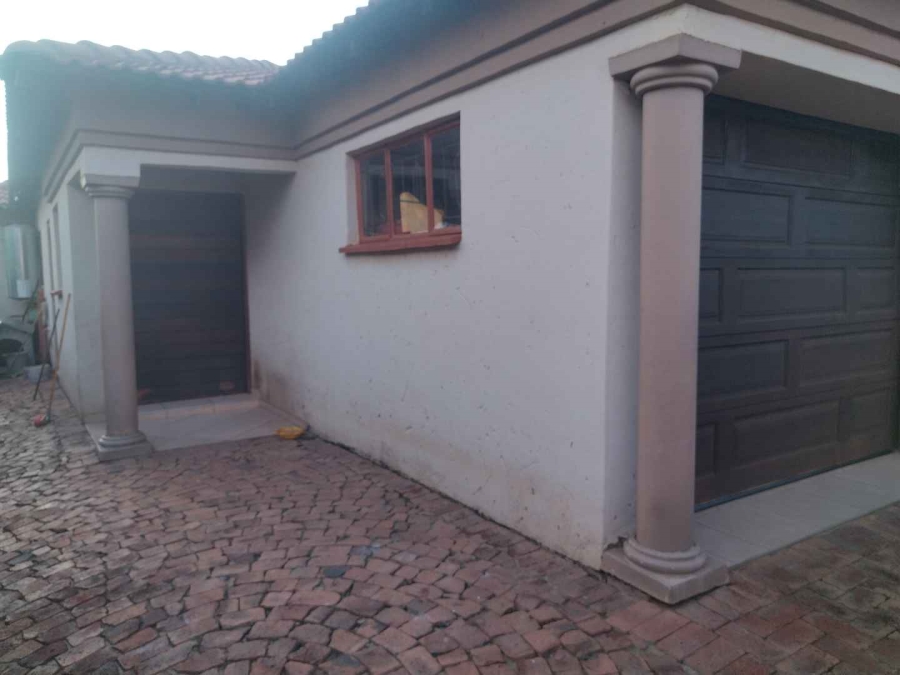 To Let 3 Bedroom Property for Rent in Soshanguve XX Gauteng