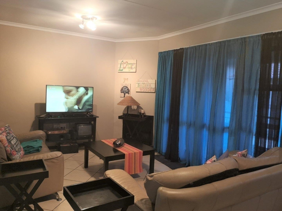 2 Bedroom Property for Sale in Meyersdal Gauteng