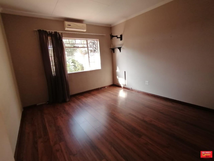 3 Bedroom Property for Sale in Thatchfield Estate Gauteng