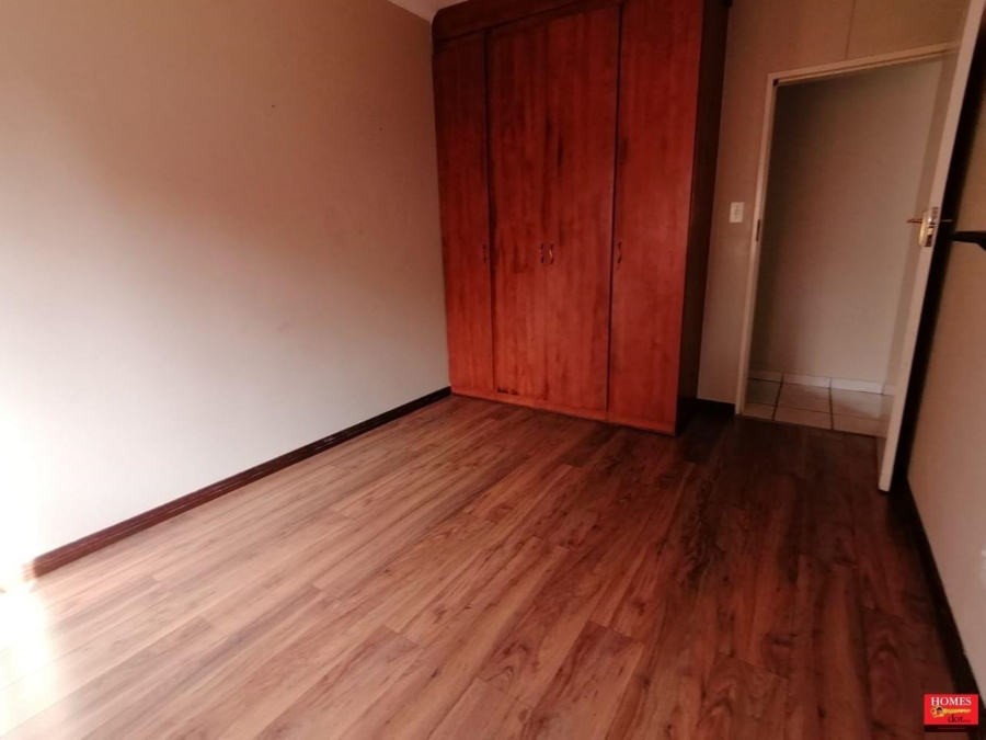 3 Bedroom Property for Sale in Thatchfield Estate Gauteng