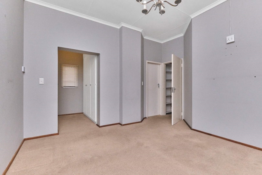 3 Bedroom Property for Sale in Sundowner Gauteng
