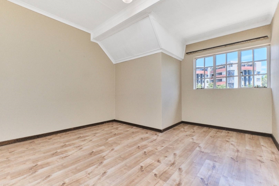 2 Bedroom Property for Sale in Sandown Gauteng