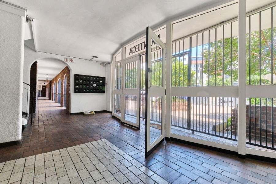 2 Bedroom Property for Sale in Sandown Gauteng