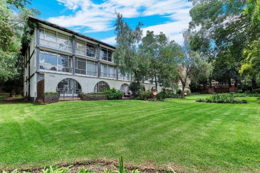 2 Bedroom Property for Sale in Sandown Gauteng