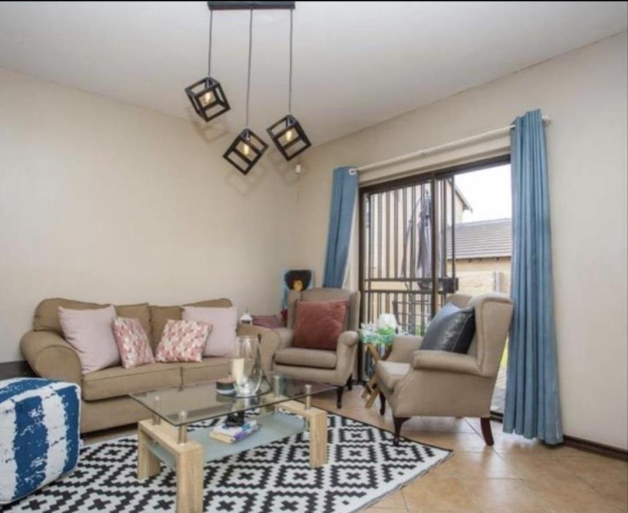 To Let 2 Bedroom Property for Rent in Carlswald Gauteng