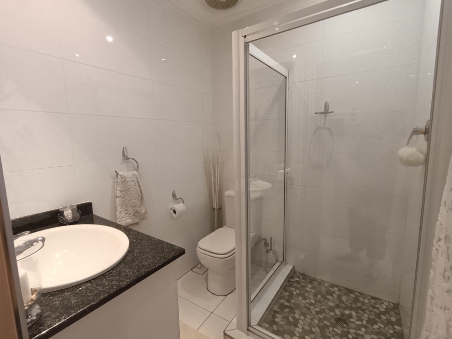 2 Bedroom Property for Sale in New Redruth Gauteng