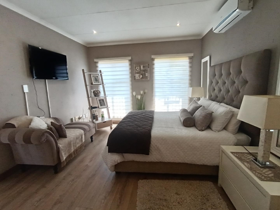 2 Bedroom Property for Sale in New Redruth Gauteng