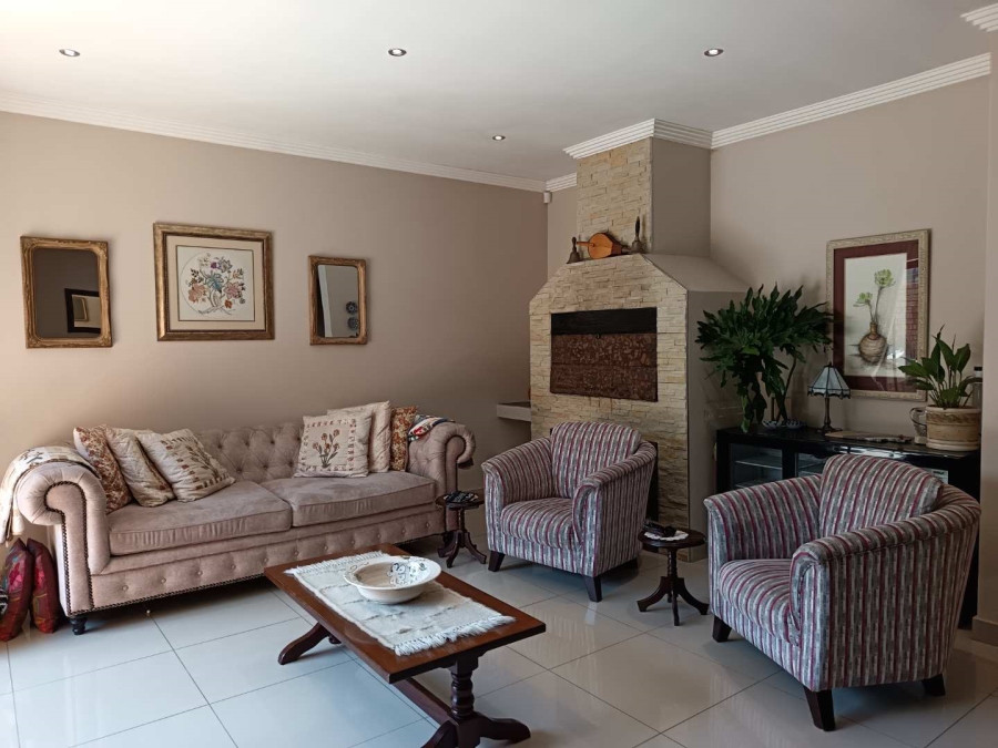 3 Bedroom Property for Sale in New Redruth Gauteng