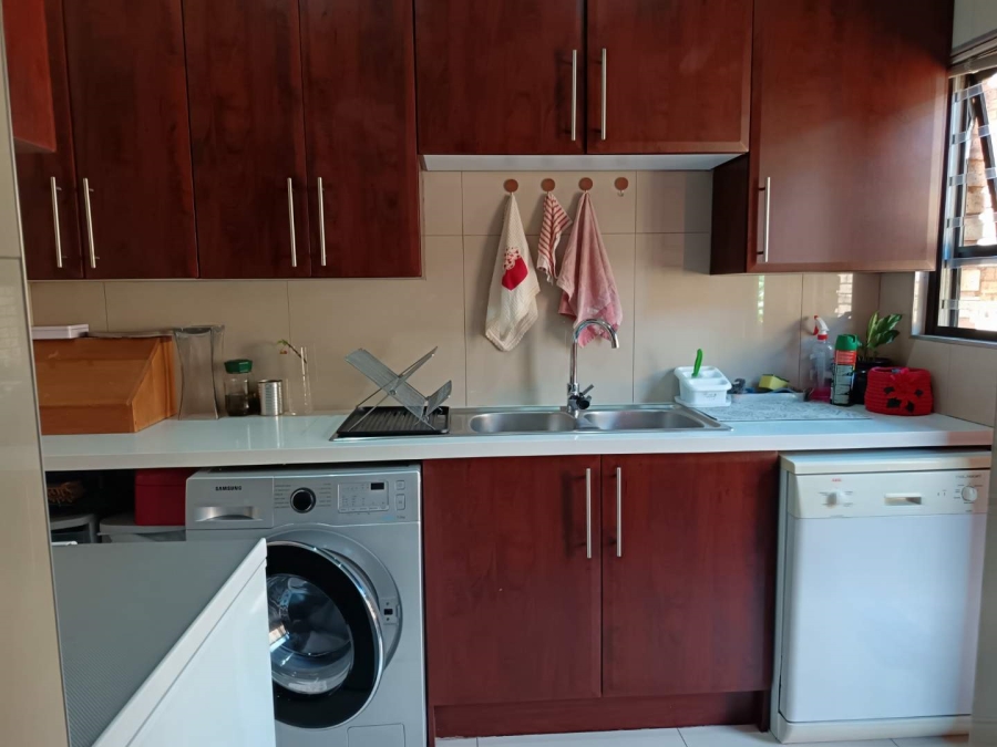 3 Bedroom Property for Sale in New Redruth Gauteng
