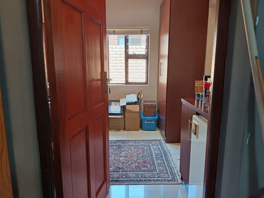3 Bedroom Property for Sale in New Redruth Gauteng