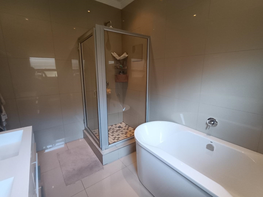 3 Bedroom Property for Sale in New Redruth Gauteng