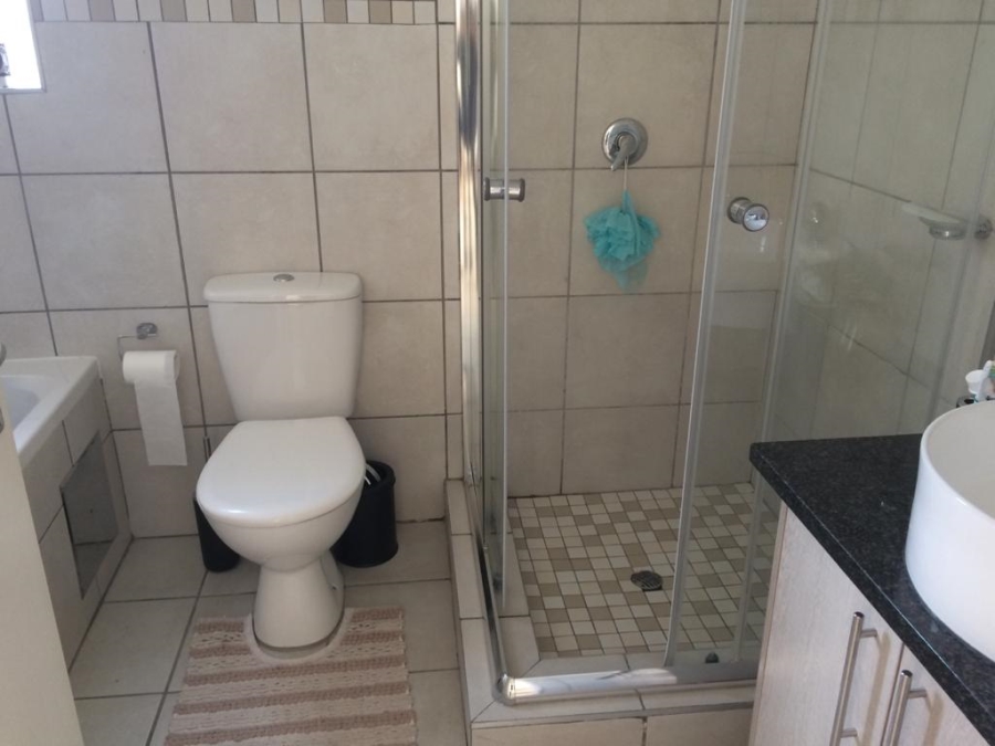 To Let 2 Bedroom Property for Rent in Ferndale Gauteng
