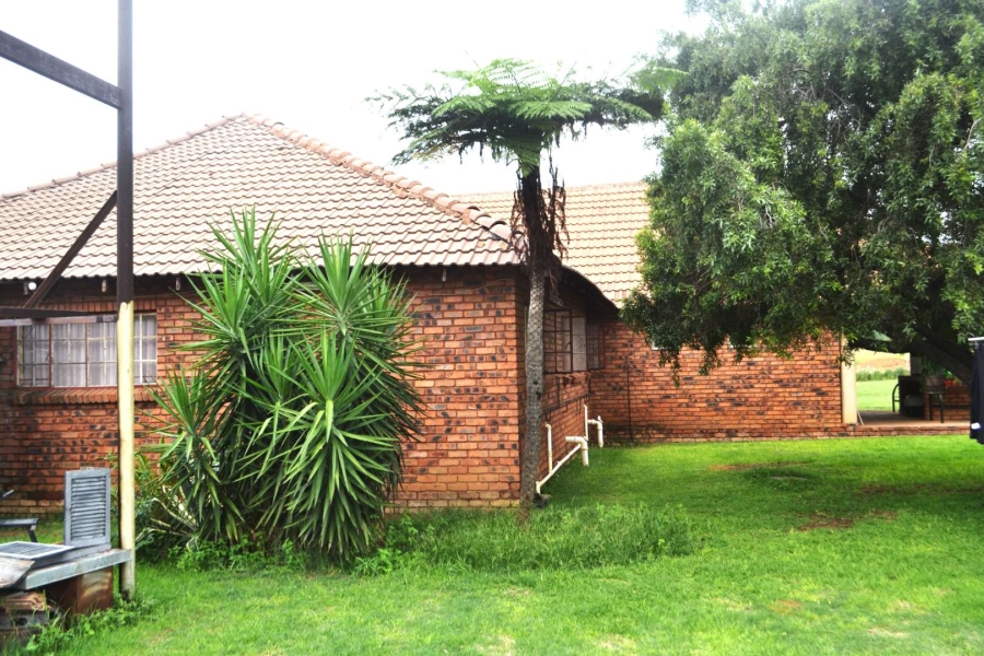 0 Bedroom Property for Sale in Hartbeeshoek Gauteng