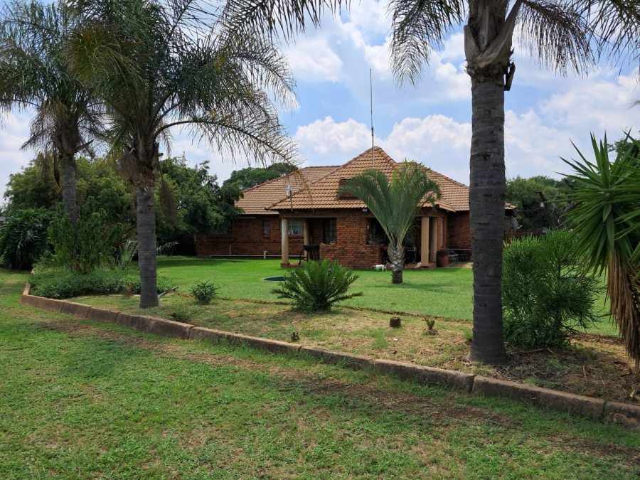 0 Bedroom Property for Sale in Hartbeeshoek Gauteng