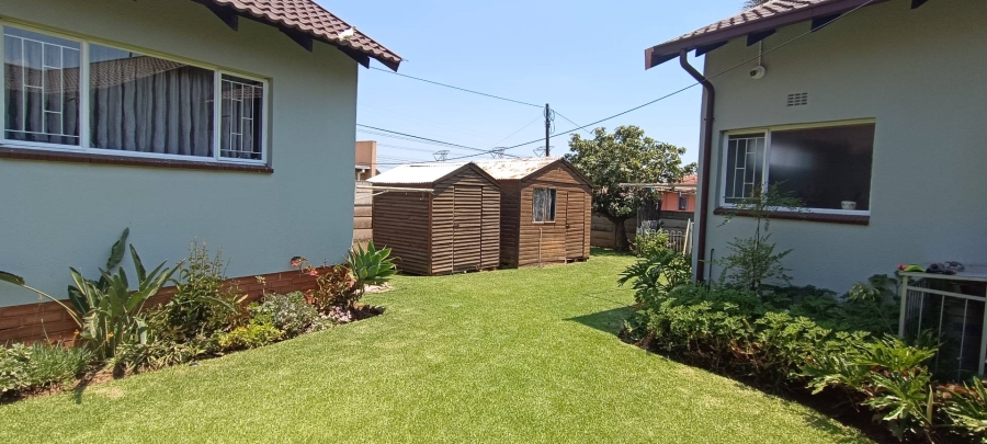 6 Bedroom Property for Sale in Norkem Park Gauteng