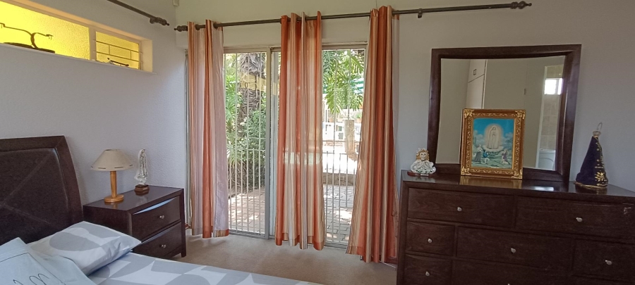 6 Bedroom Property for Sale in Norkem Park Gauteng