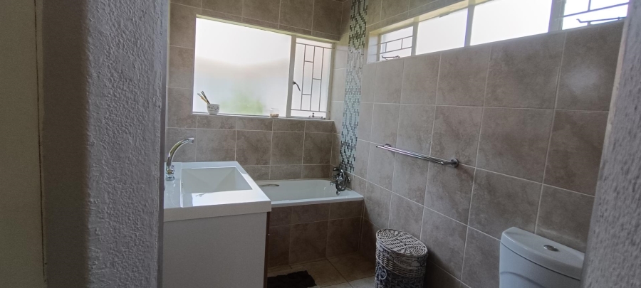 6 Bedroom Property for Sale in Norkem Park Gauteng