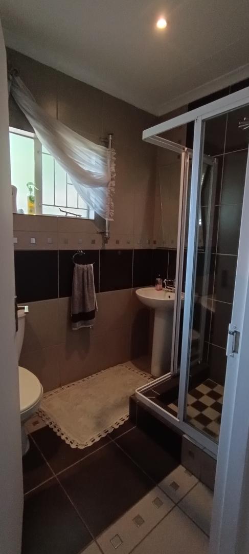 6 Bedroom Property for Sale in Norkem Park Gauteng