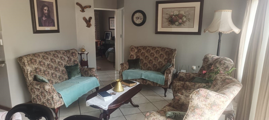 2 Bedroom Property for Sale in Hennopspark Gauteng