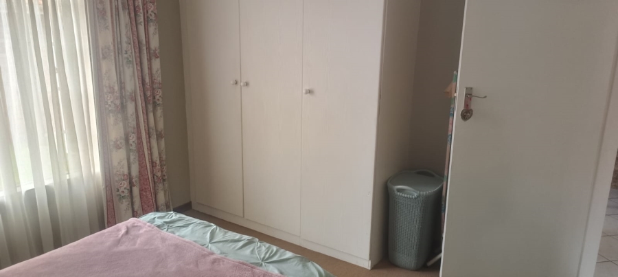 2 Bedroom Property for Sale in Hennopspark Gauteng