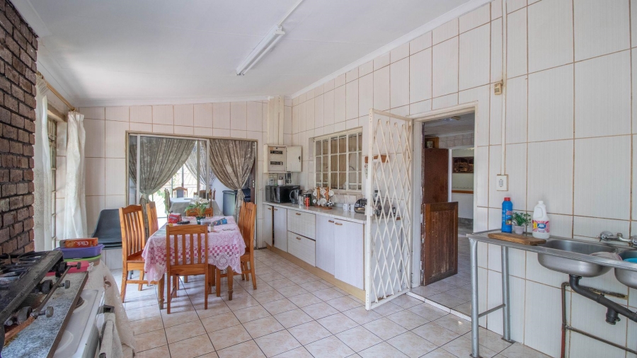 4 Bedroom Property for Sale in Bakerton Gauteng