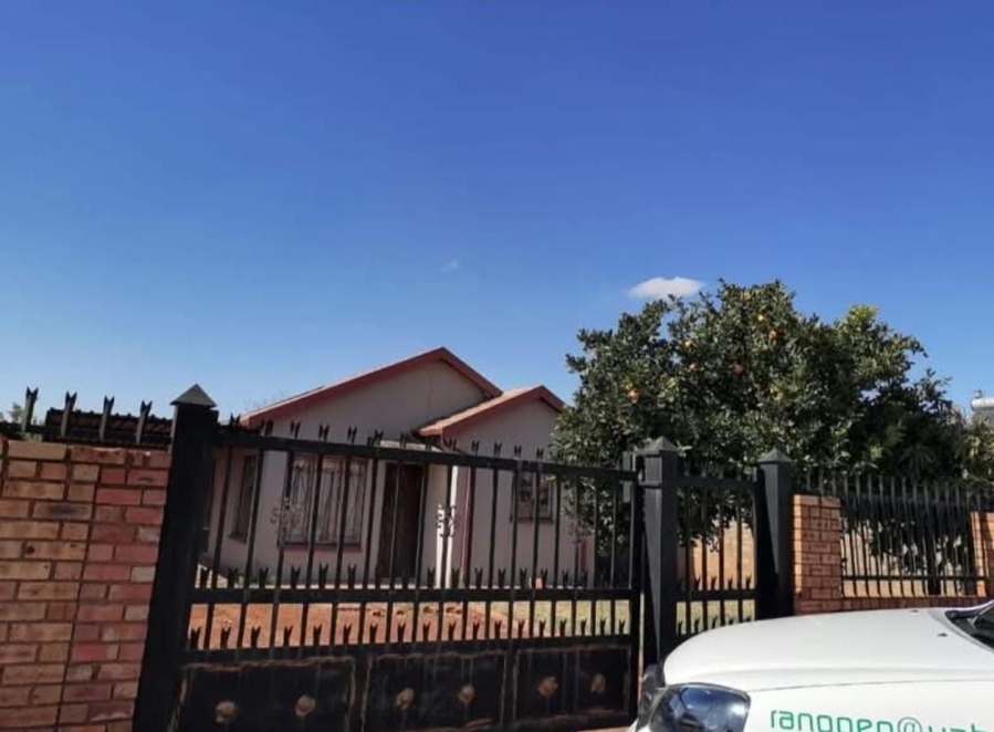 To Let 2 Bedroom Property for Rent in Soshanguve XX Gauteng