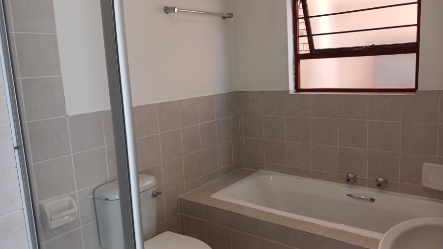 1 Bedroom Property for Sale in Craigavon Gauteng
