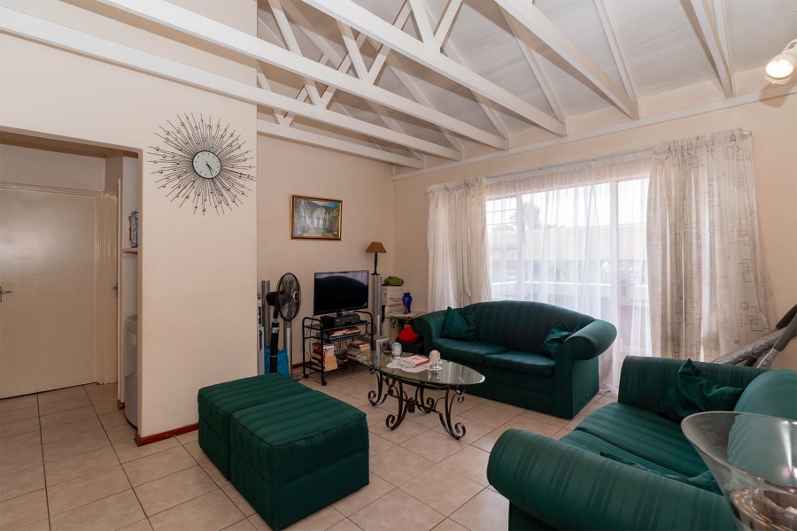 2 Bedroom Property for Sale in Glen Marais Gauteng