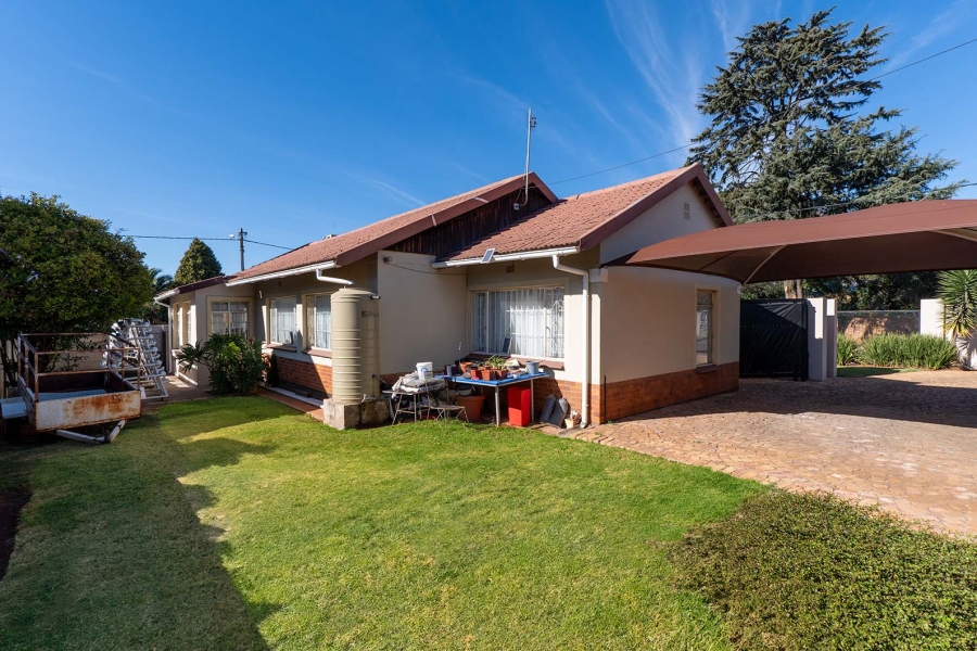 3 Bedroom Property for Sale in Birchleigh Gauteng