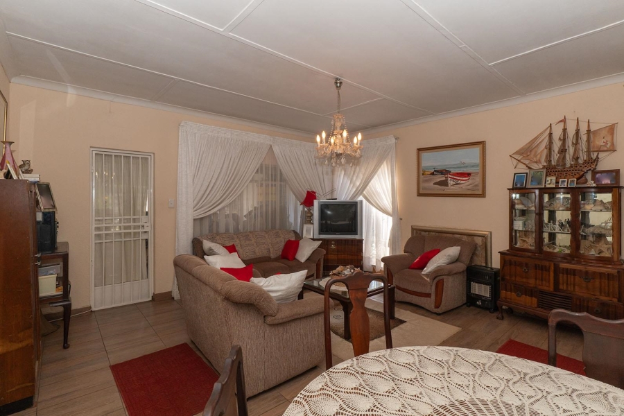 3 Bedroom Property for Sale in Birchleigh Gauteng