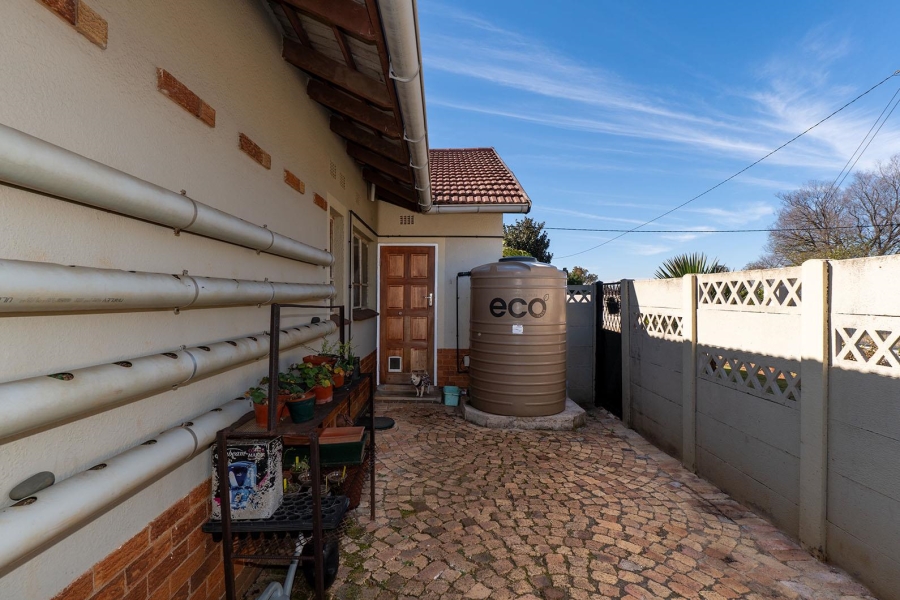 3 Bedroom Property for Sale in Birchleigh Gauteng