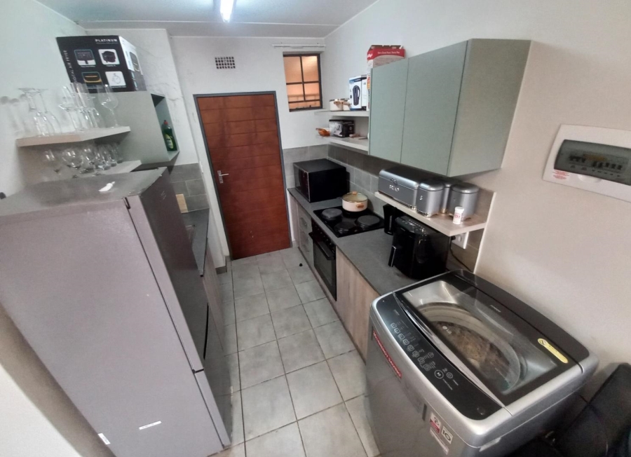 2 Bedroom Property for Sale in Lotus Gardens Gauteng