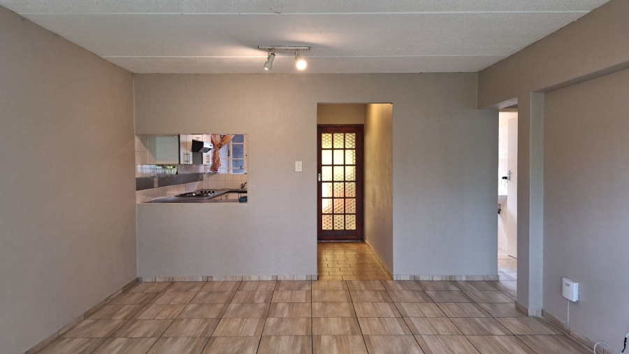 To Let 2 Bedroom Property for Rent in Northwold Gauteng