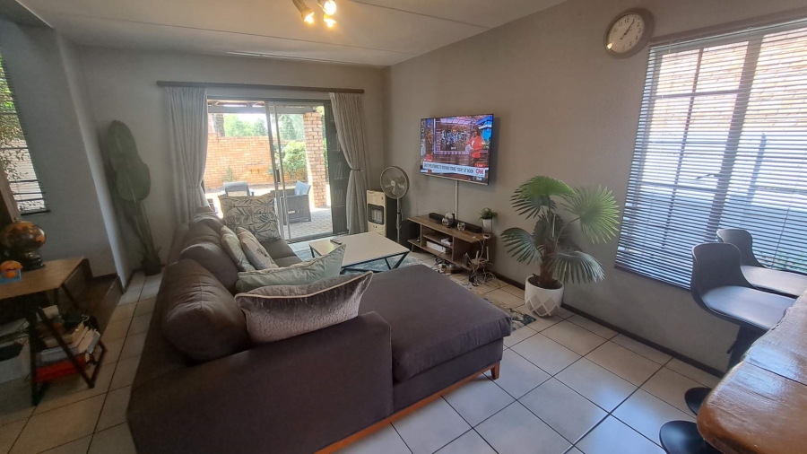 To Let 2 Bedroom Property for Rent in Bellairspark Gauteng