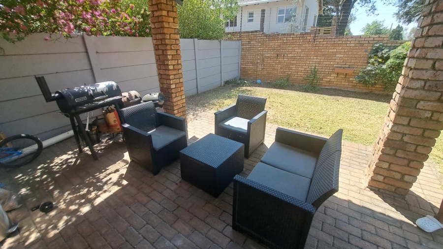 To Let 2 Bedroom Property for Rent in Bellairspark Gauteng